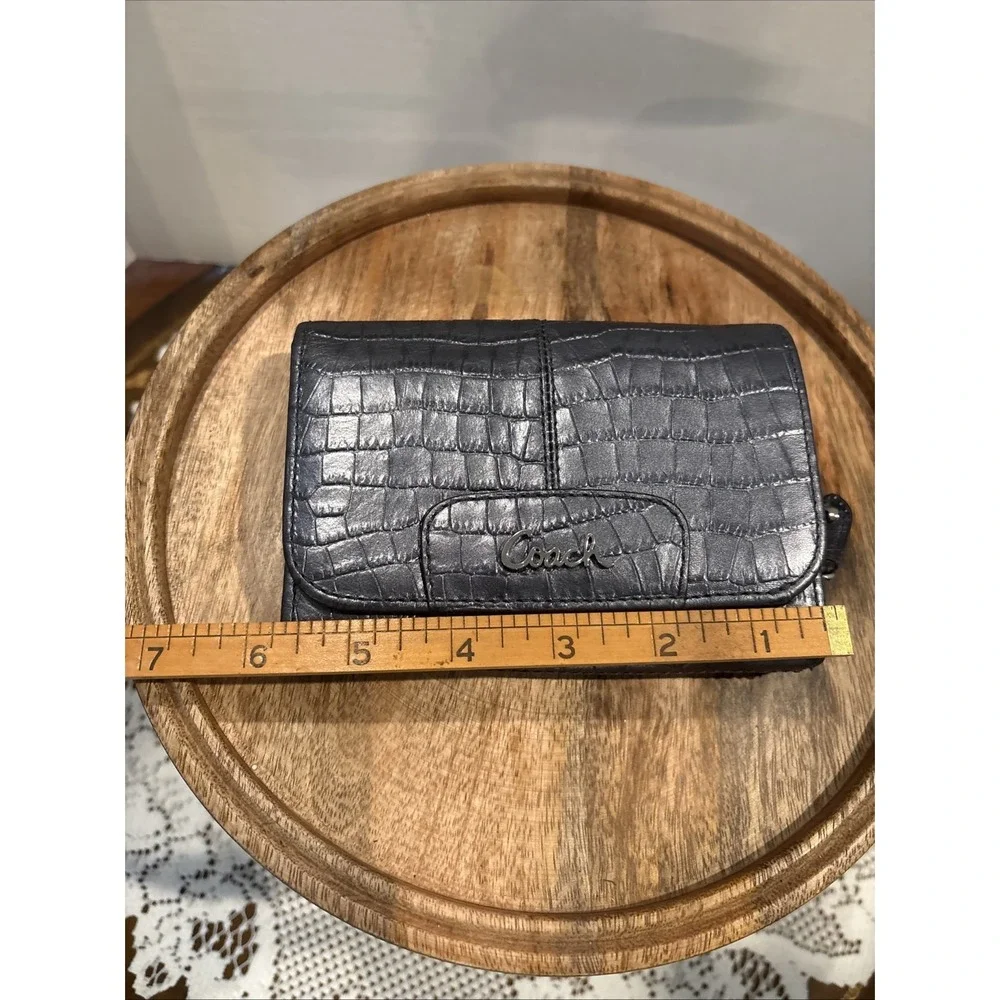 VTG Coach Ashley Gray CrocodileEmbossed Leather Medium Flap FoldWallet Pewter